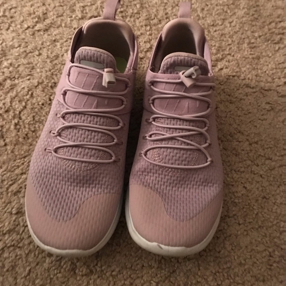 Nike Shoes - Great condition Nike free runs! Size 8.5